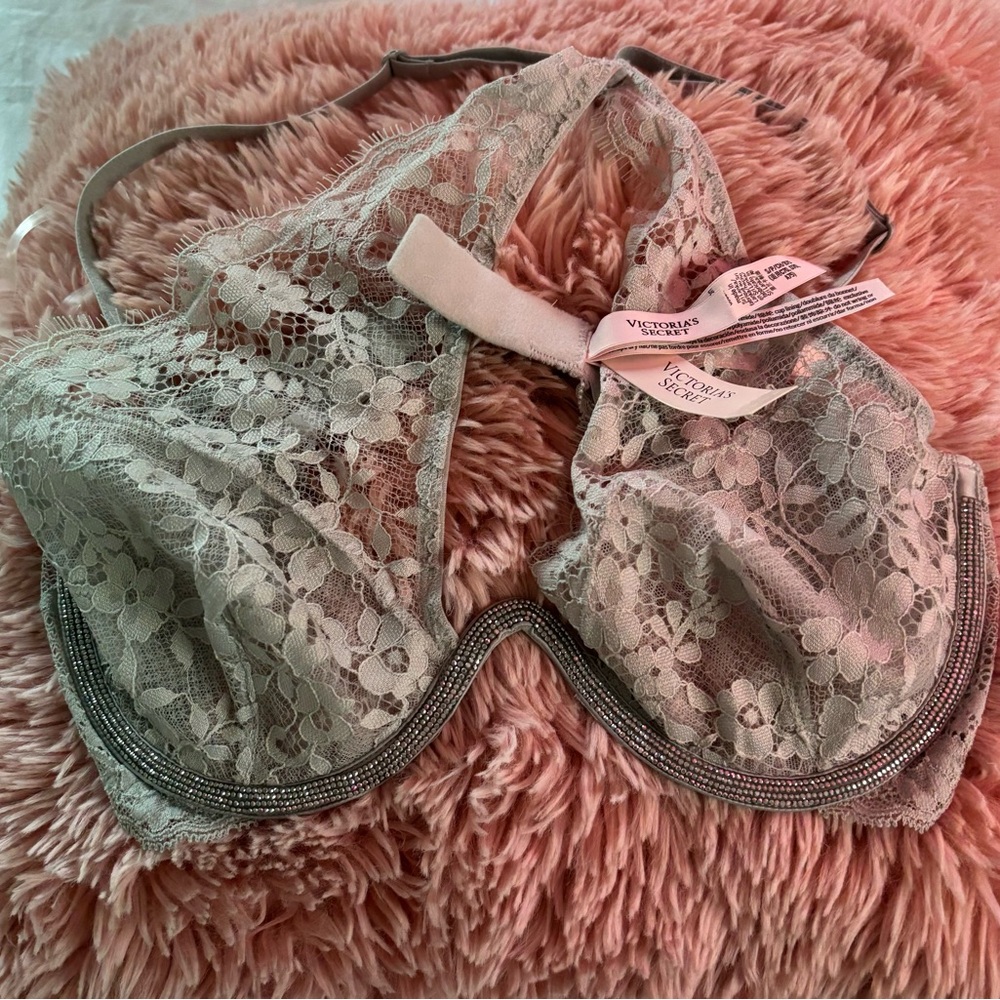 Victoria's Secret Gray Lace Bra IntimatesVery Sexy